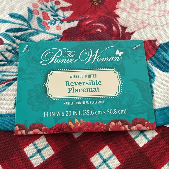 The Pioneer Woman Wishful Winter Reverasble Placemat lot of 6 Sz 14 “x 20 “ - Picture 7 of 8